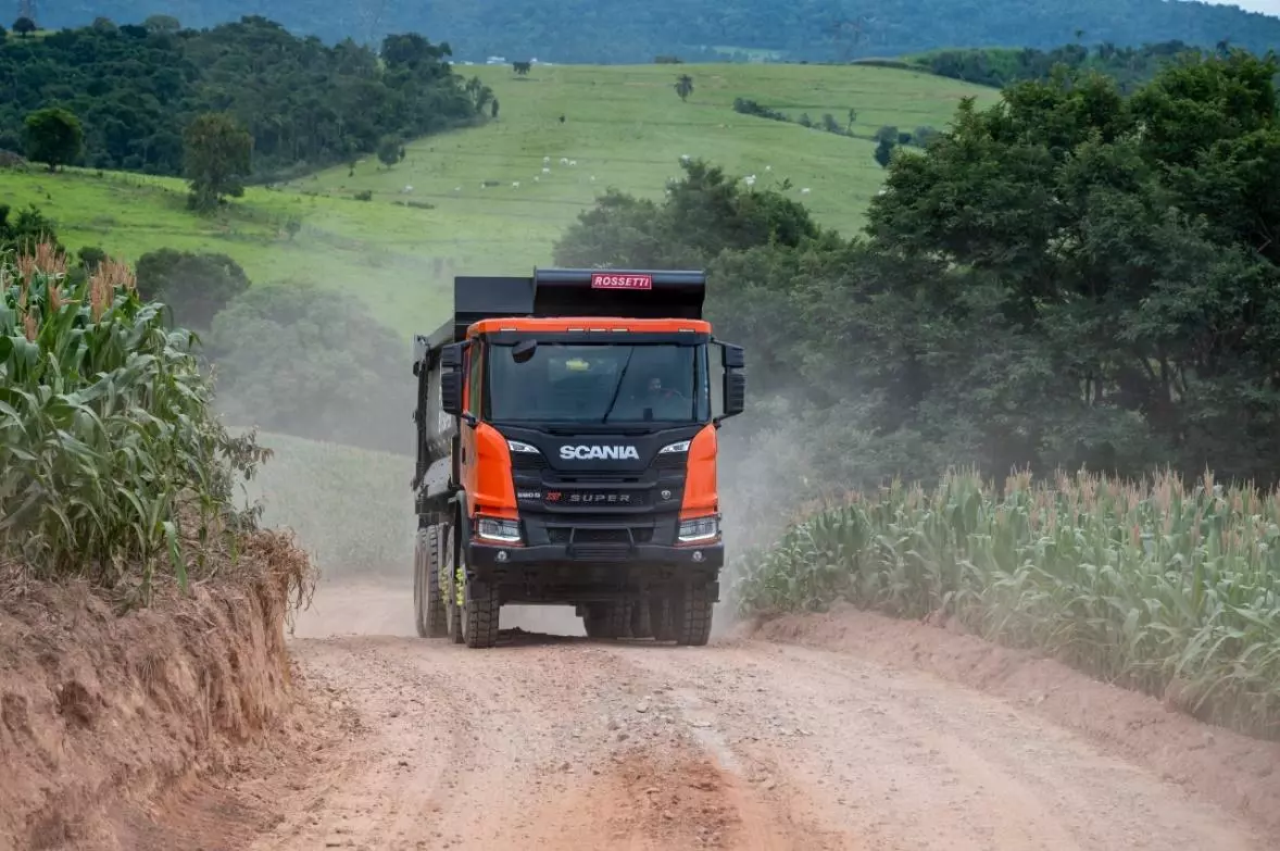Locação de bombas e compressores industriais — Visa Negócios
